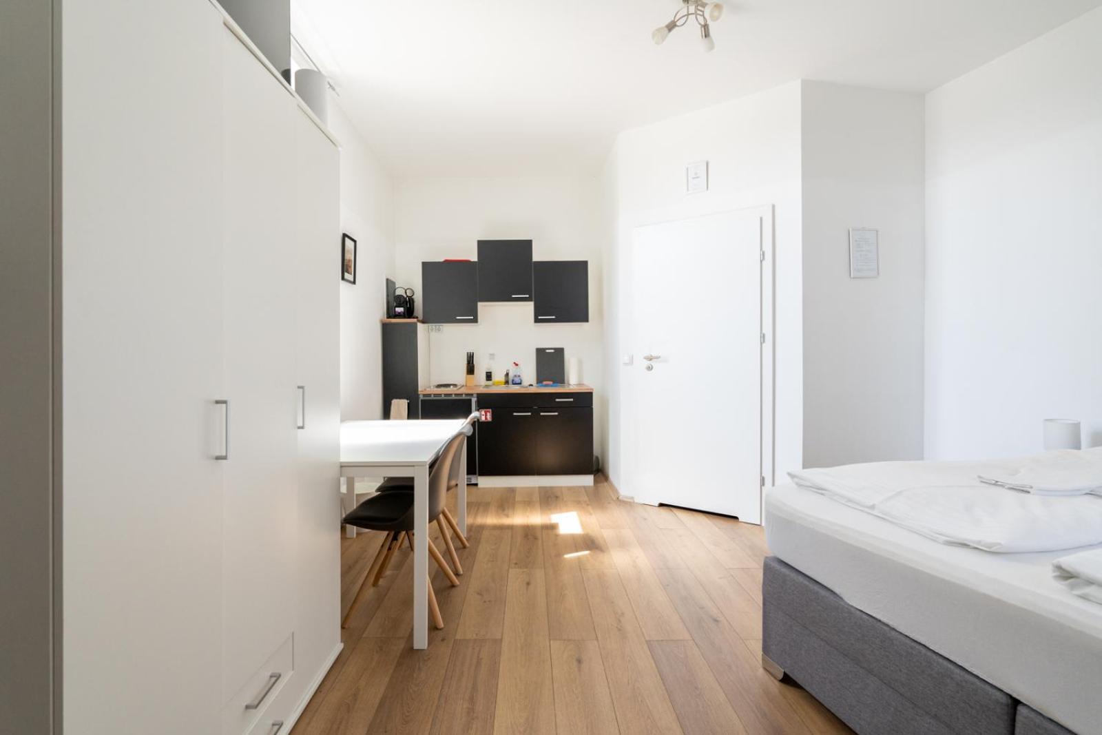 Farawayhomes 43 *